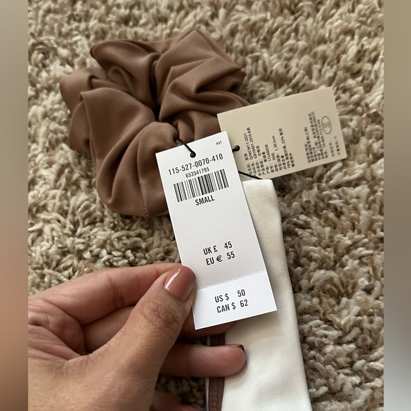 Abercrombie & Fitch Your Personal Best YBP, SculptLux Willow Tank + Leggings - Picture 10 of 15